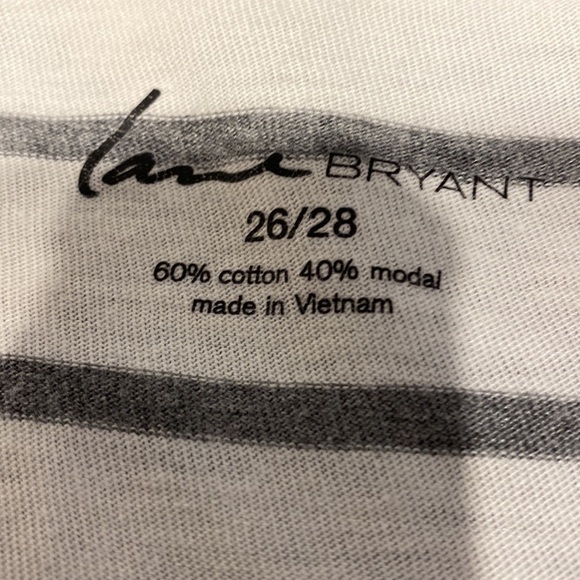 L womens Lane Bryant 1/2 sleeve stretch plus size top 26/28 - Picture 4 of 5